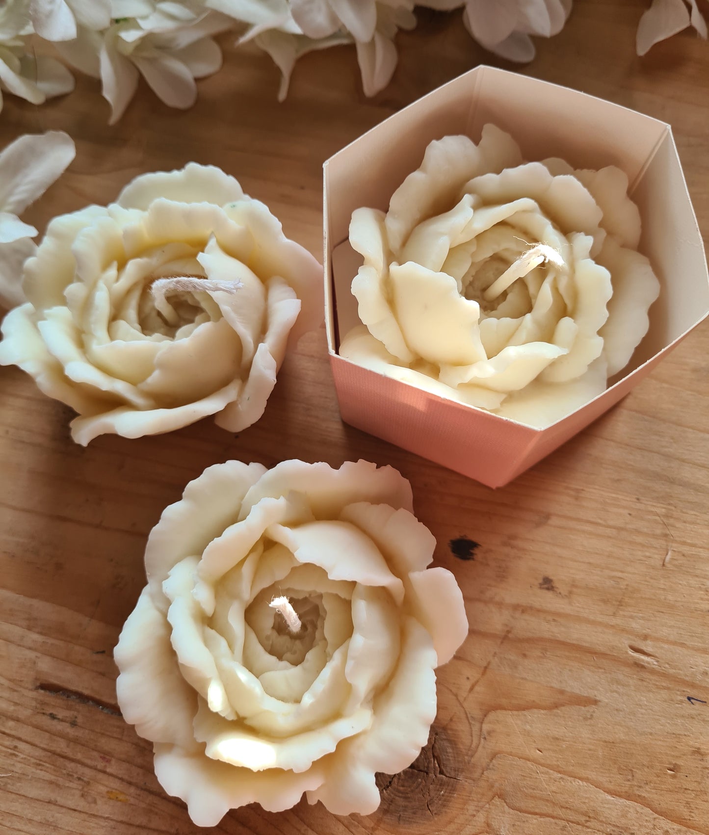 1 Bomboniera,segnaposto peonia ,segnaposti profumate in cera di soia , fiore  in cera di soia ,bomboniere,segnaposti matrimonio,comunione