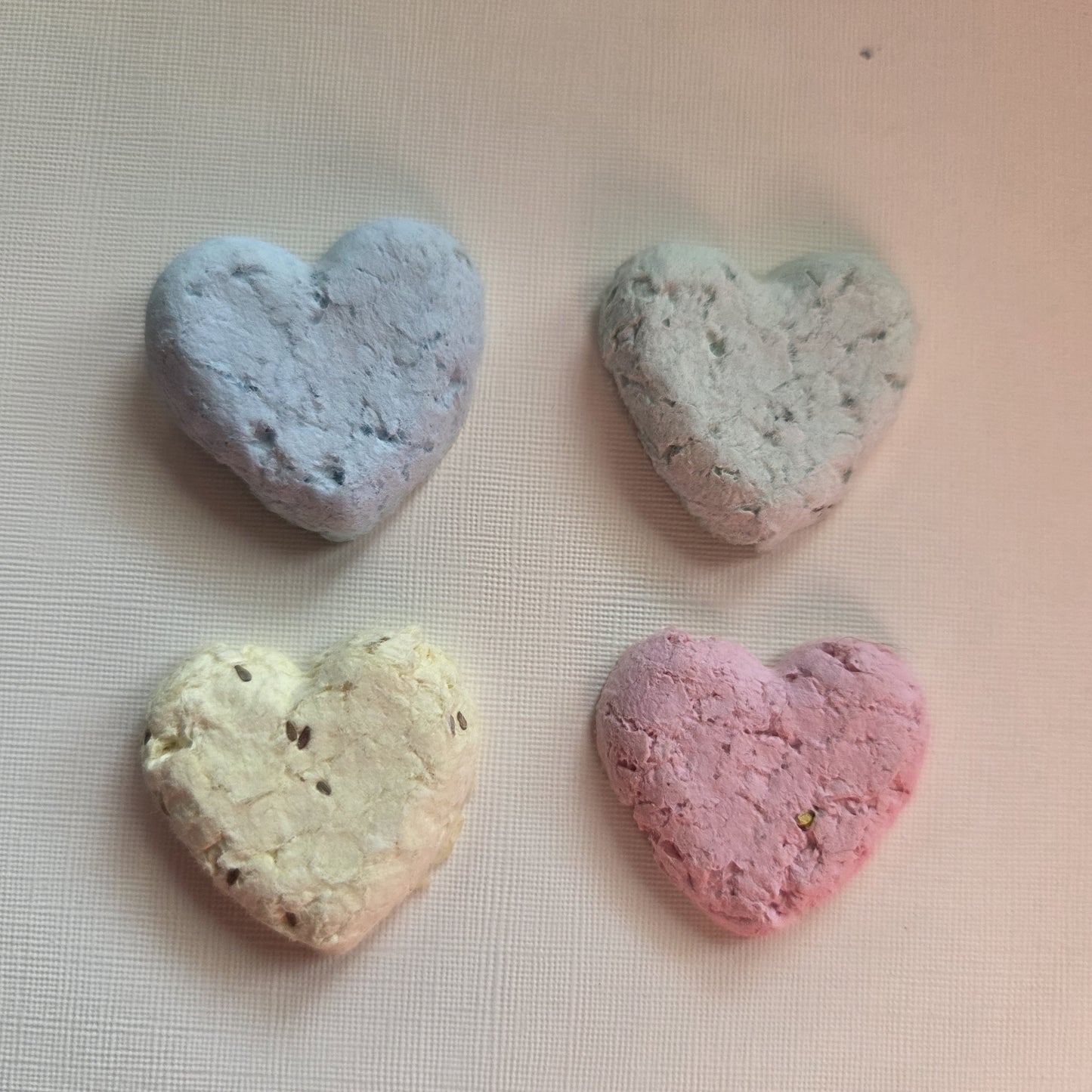 1  Segnaposto /Segnalibro  carta ecologica/cuore con semi,quadrifoglio,stella,nuvoletta,personalizzate  con semi di fiori ,piantabile ,carta