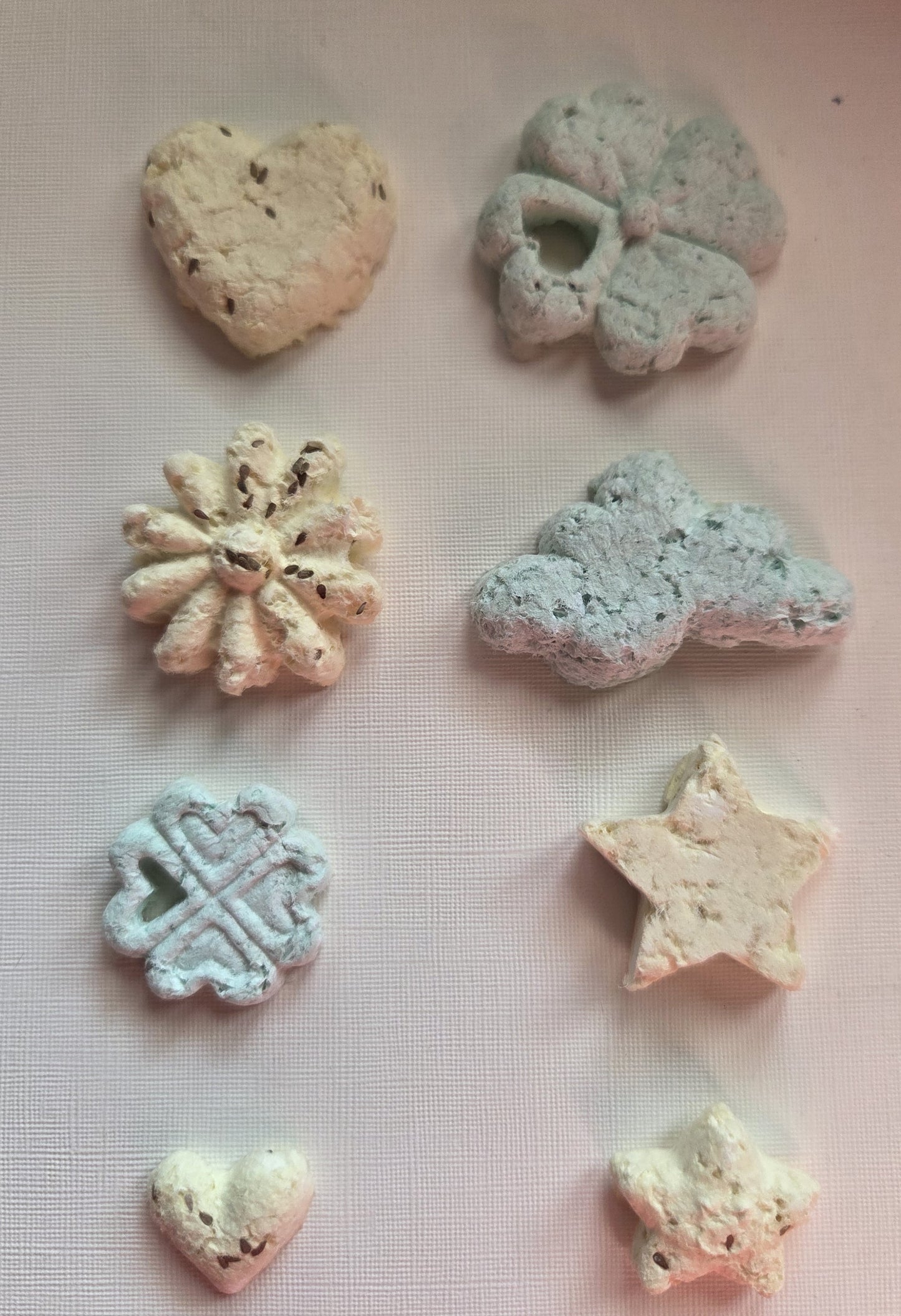 1  Segnaposto /Segnalibro  carta ecologica/cuore con semi,quadrifoglio,stella,nuvoletta,personalizzate  con semi di fiori ,piantabile ,carta