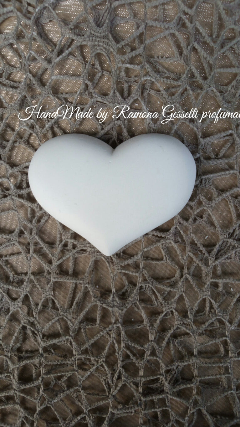 25 gessetti profumati misti cuore,cuoricino,segnaposto matrimonio,comunione,battesimo,compleanno