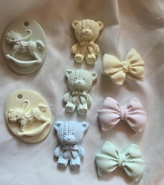 10 Gessetti Profumati  nascita/ battesimo,orsetto,orso,fiocco,cameo cavallino, cavallino , segnaposto,battesimo,comunione,nascita,bomboniere