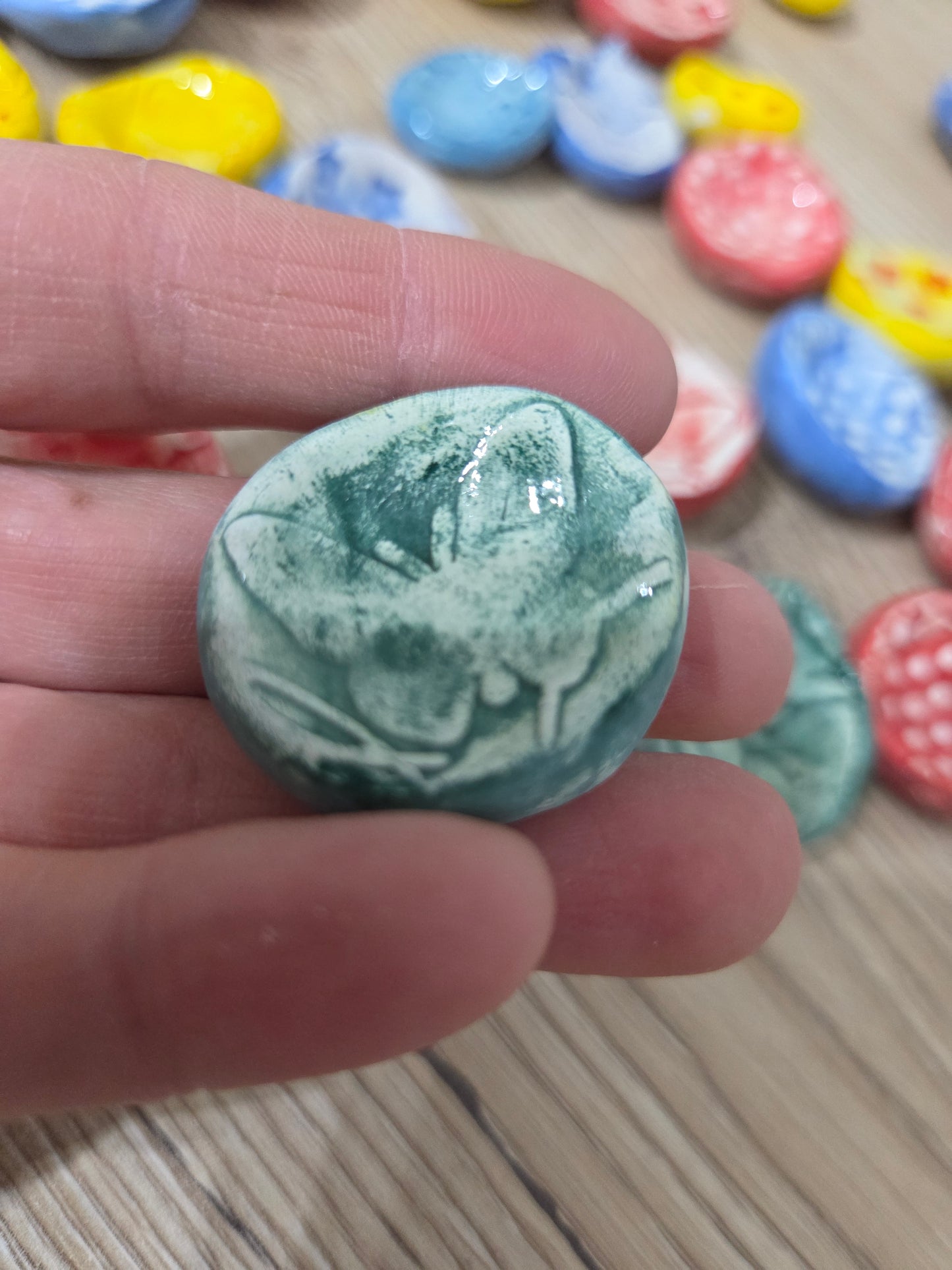 1 Pietra antistress in ceramica,fatto a mano , worry stone, sassolini antistress, calma ansia, preoccupazioni