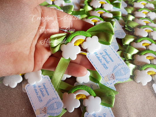 10 segnaposti  con fiocco e biglietto in tema ,Gessetti profumati arcobaleno , nascita,battesimo,segnaposto,chiudipacco nascita,battesimo