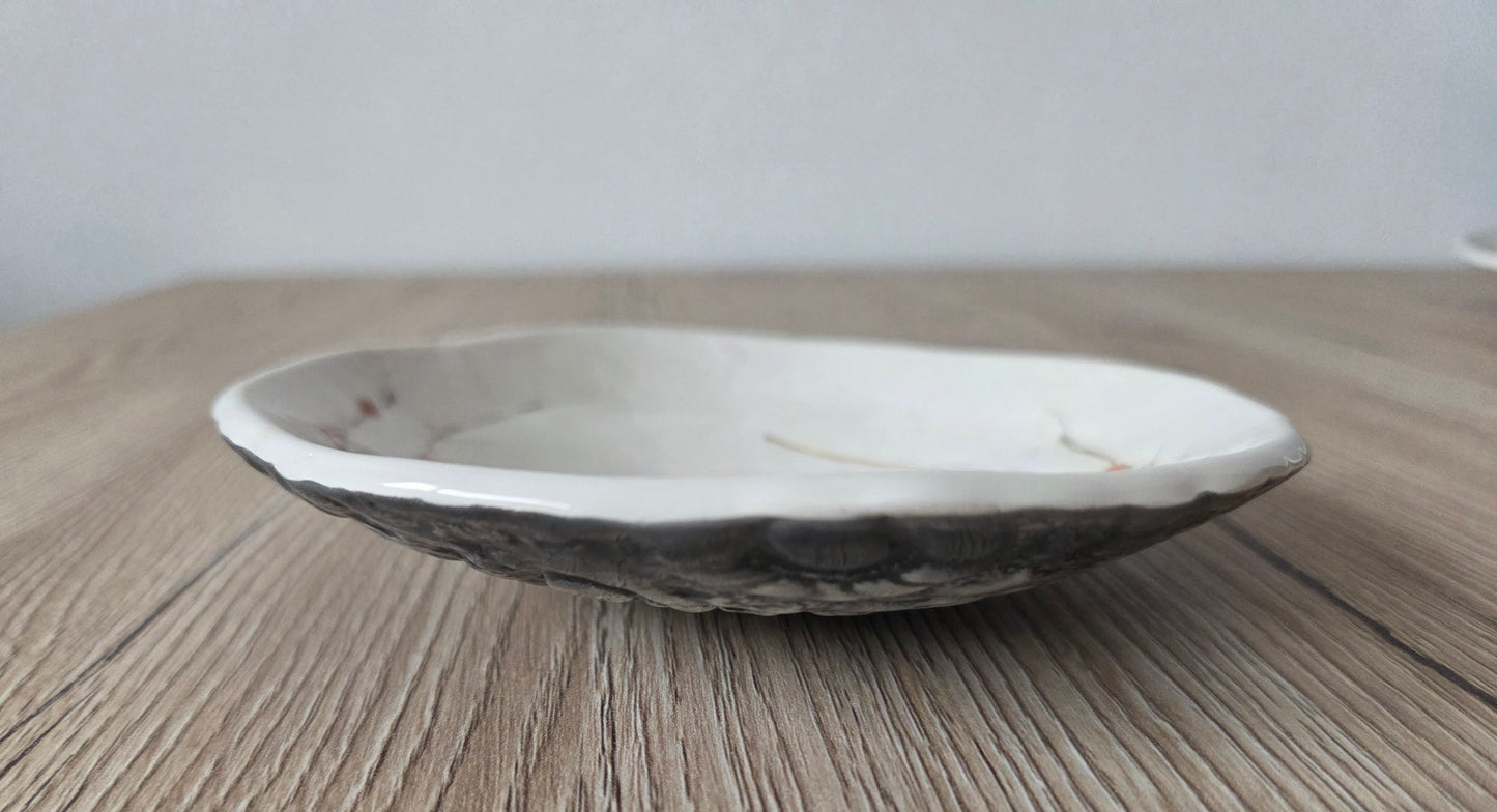 Piatto in ceramica fatto a mano , bomboniera, regalo natale svuotatasche ,portagioie