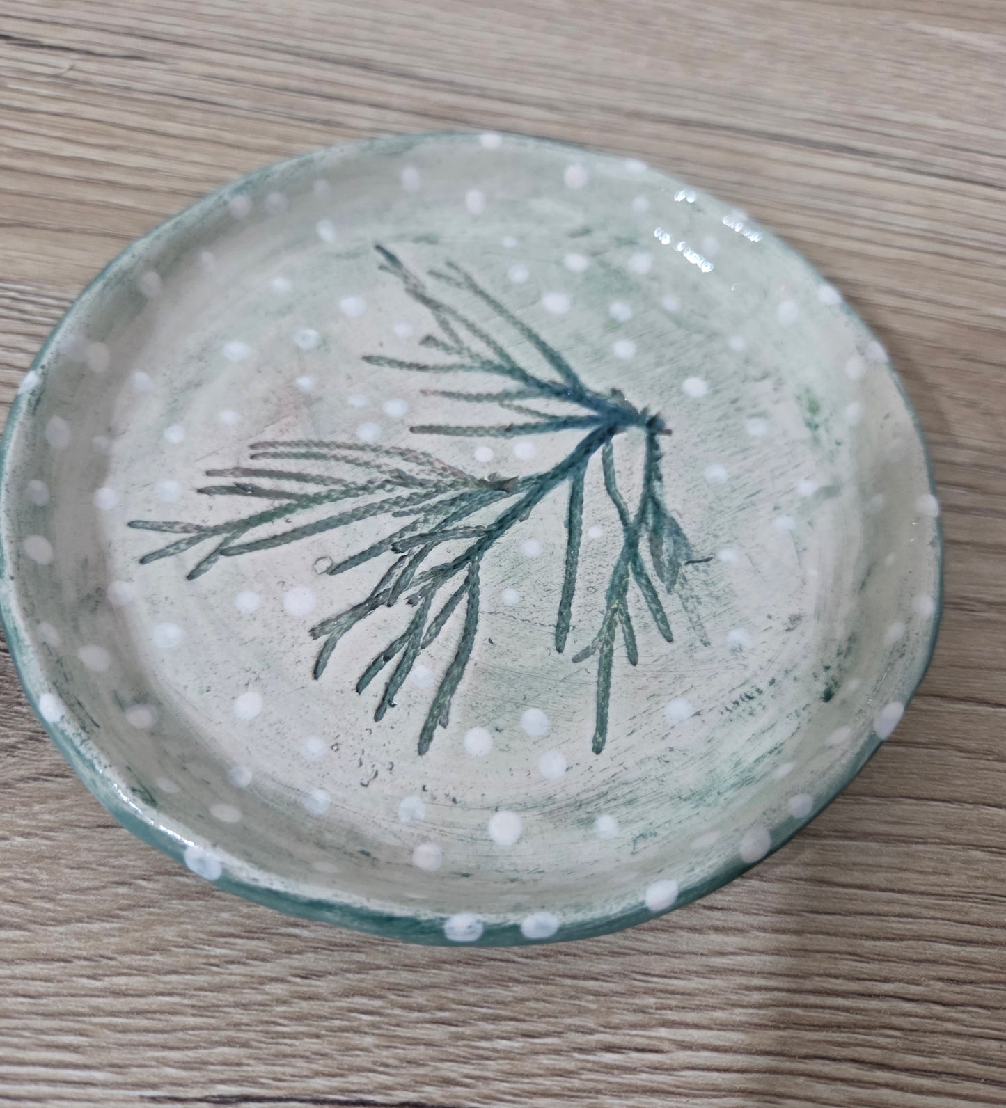 Piattini in ceramica fatti a mabo con fiori e foglie impresse , bomboniere,  svuotatasche ,portagioie