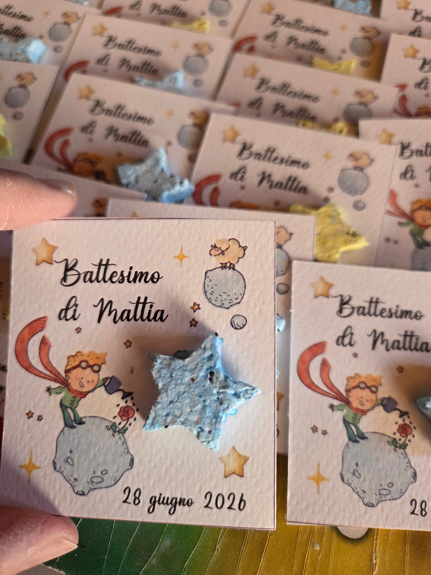 1  Segnaposto /bomboniera ecologica/cuore con semi,quadrifoglio,stella,nuvoletta,personalizzate con semi di fiori ,piantabile ,segnaposto in carta