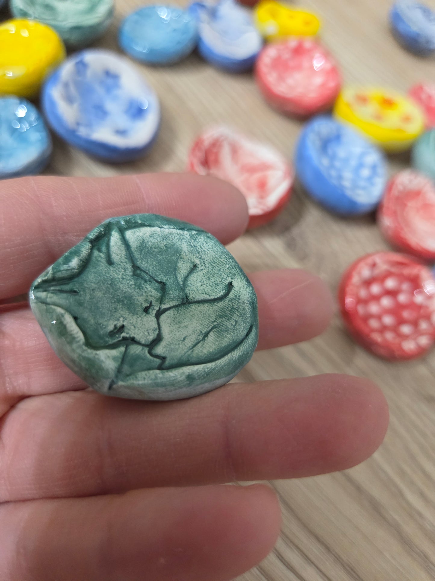 1 Pietra antistress in ceramica,fatto a mano , worry stone, sassolini antistress, calma ansia, preoccupazioni