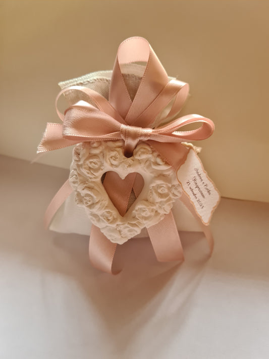 1 Bomboniera  cuore shabby, cuore con roselline ,Nascita , bomboniera matrimonio, promessa di matrimonio, comunione