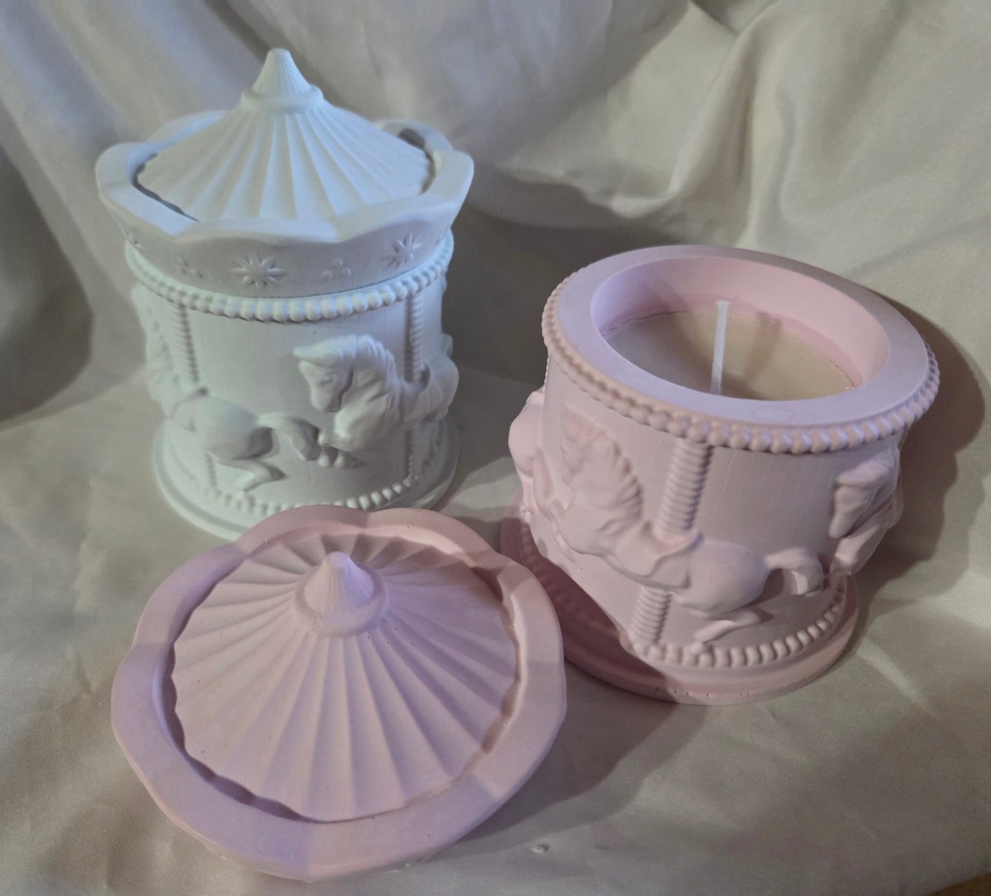 1 Bomboniera carousel/ contenitore  11x8,5cm   candela di soia  per  cresima, prima comunione ,matrimonio,battesimo